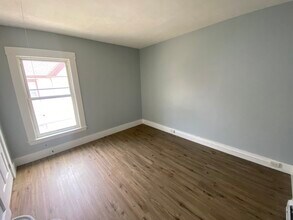 215 Main St, Unit 2 in West Paris, ME - Building Photo - Building Photo