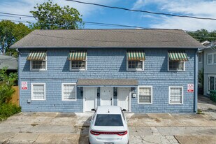 Avondale and Crocker Street Apartments in Houston, TX - Building Photo