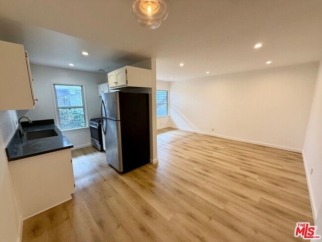 1143 N Formosa Ave in West Hollywood, CA - Building Photo - Building Photo