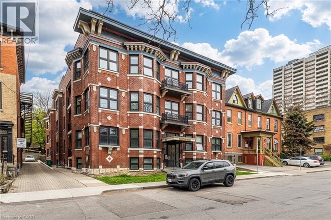 property at 27 Bold St