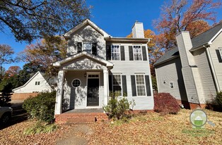 203 Ridgecrest Dr in Greenville, SC - Building Photo