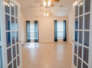 3638 Desert Run Dr in La Porte, TX - Building Photo - Building Photo