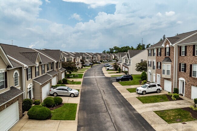 West Park Town Homes in Nashville, TN - Building Photo - Building Photo