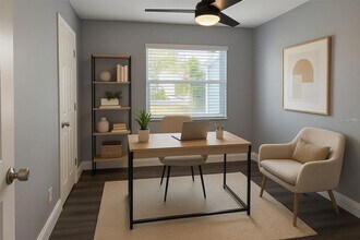 2205 N Grady Ave in Tampa, FL - Foto de edificio - Building Photo