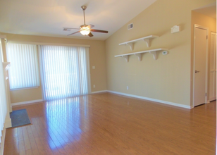 10 Cedar Ct in Bedminster, NJ - Building Photo - Building Photo