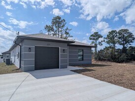 3211 3rd St SW in Lehigh Acres, FL - Building Photo