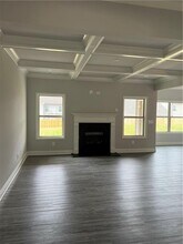 4453 Mill Oak Wy in Gainesville, GA - Foto de edificio - Building Photo