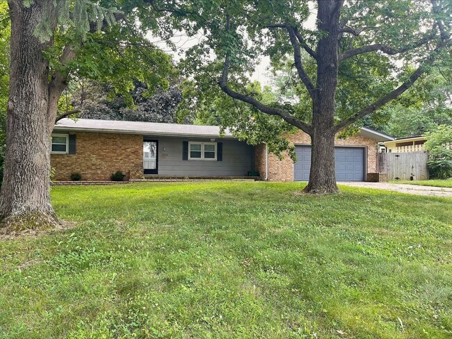 2858 E Eastmoor Dr in Springfield, MO - Building Photo - Building Photo