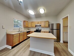 6517 Apple Branch Ln in Indianapolis, IN - Foto de edificio - Building Photo