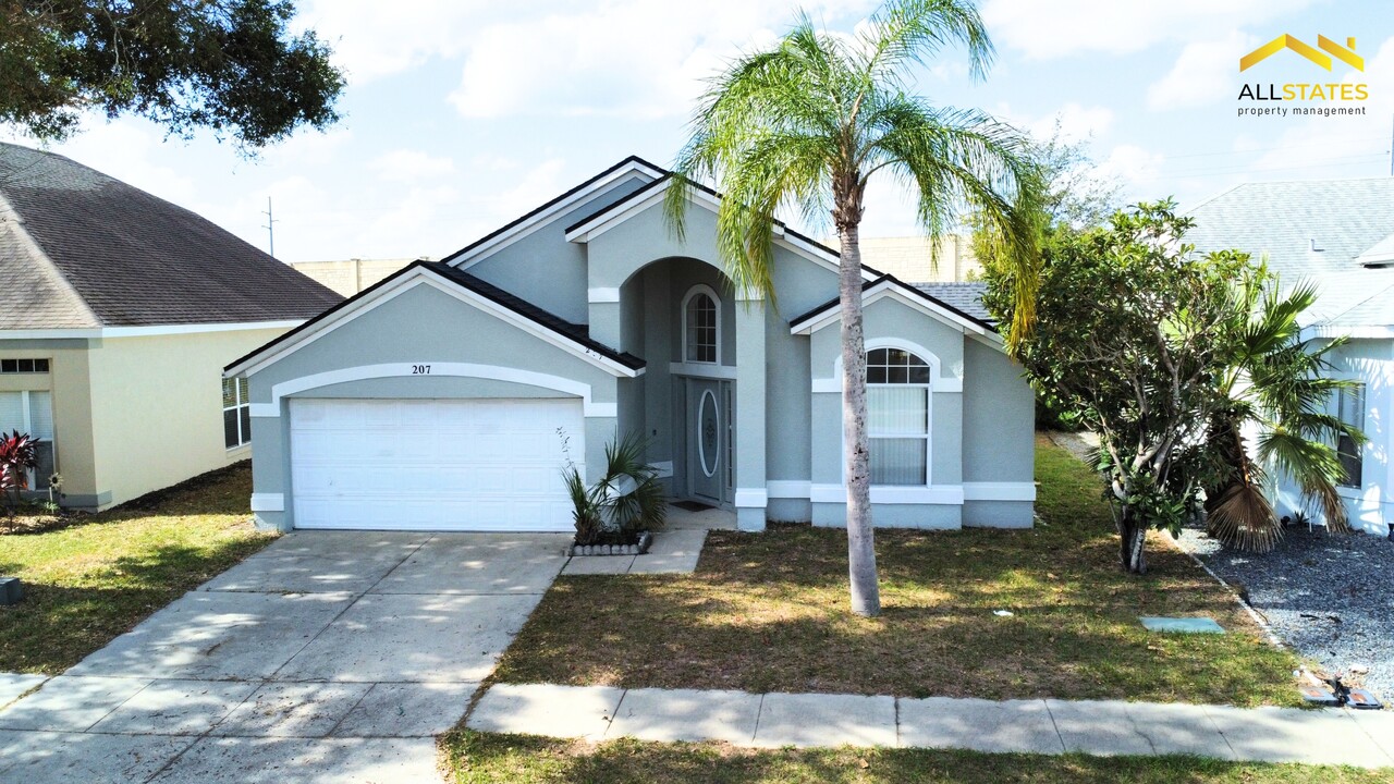 207 Rochester Loop in Davenport, FL - Building Photo