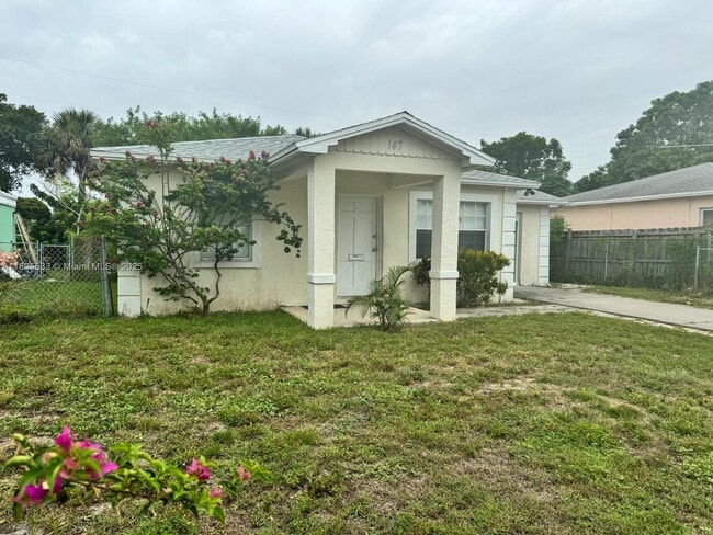 property at 147 W 24th St
