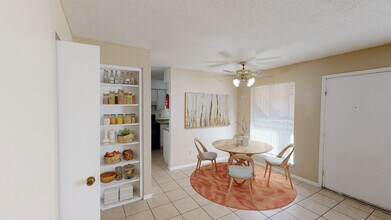 Cedar Branch Apartments in Houston, TX - Building Photo - Building Photo