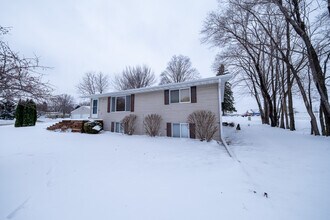 408 Edgar Pl in Faribault, MN - Building Photo - Building Photo