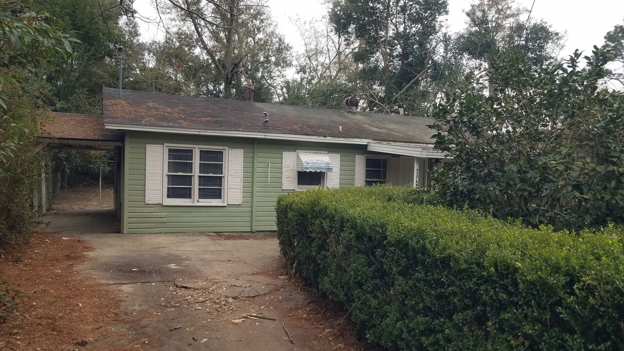 737 E Ann St in Valdosta, GA - Building Photo