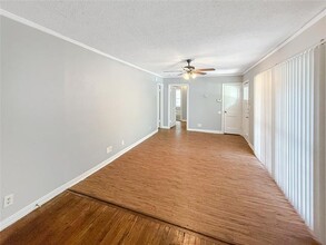 7304 Pensacola Ave in Fort Worth, TX - Building Photo - Building Photo