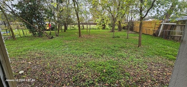 property at 8914 Amblewood Dr