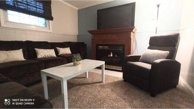 property at 613 S Jefferson St