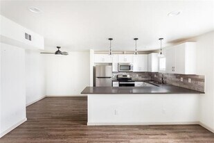 4912 Gaston Ave in Dallas, TX - Building Photo