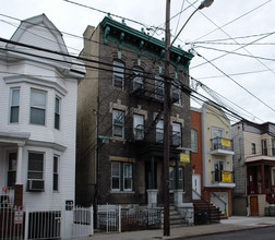 279 Griffith St in Jersey City, NJ - Building Photo - Building Photo