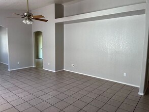 16049 S 40th Way in Phoenix, AZ - Building Photo - Building Photo