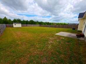 225 Wingspread Ln in Beulaville, NC - Building Photo - Building Photo