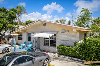 1973-1979 NE 4th St in Deerfield Beach, FL - Building Photo - Building Photo