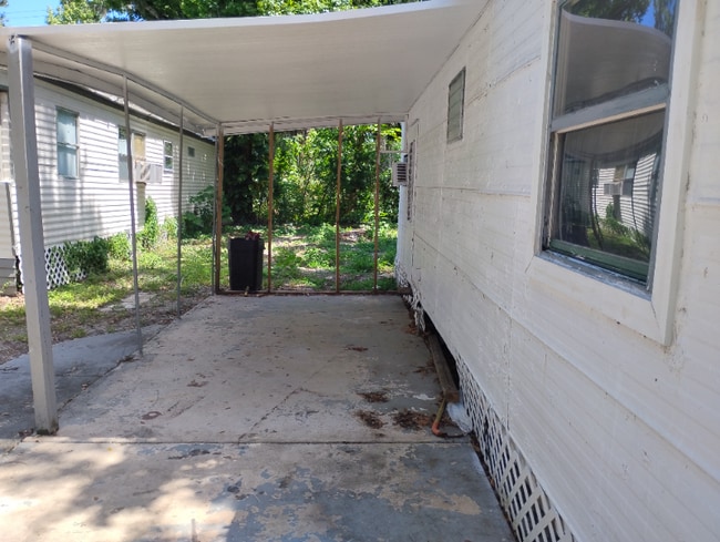 1018 June Terrace in Daytona Beach, FL - Building Photo - Building Photo