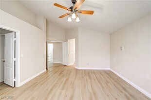 373 Kenya Rd in Las Vegas, NV - Building Photo