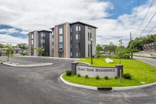 3 Sabrina Ct, Unit 6 in Middletown, NY - Building Photo