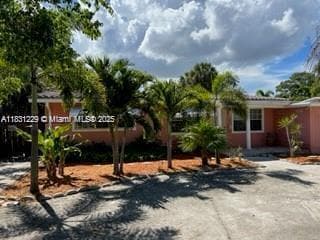 421 NE 24th St in Pompano Beach, FL - Building Photo - Building Photo