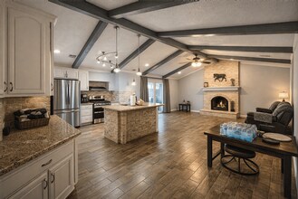 6506 Forest Grove in San Antonio, TX - Building Photo - Building Photo