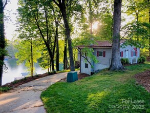 232 Hermance Ln in Mooresville, NC - Building Photo - Building Photo
