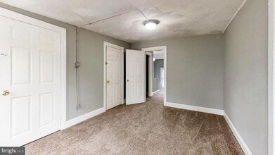 112 Garden St in Mount Holly, NJ - Foto de edificio - Building Photo