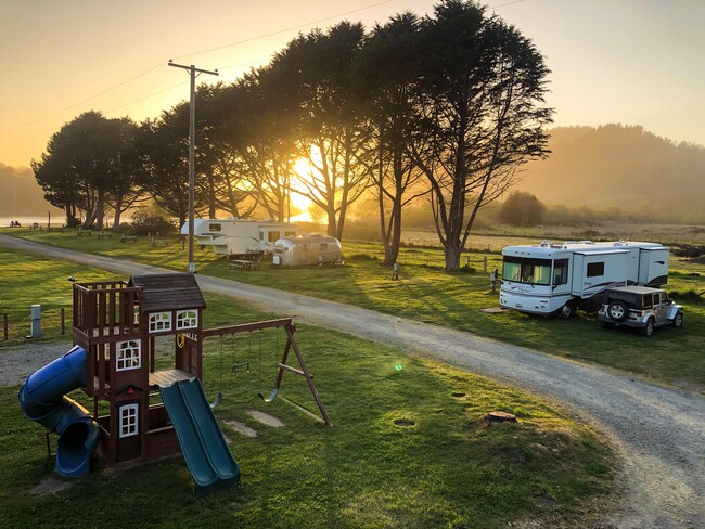 Chinook RV Resort in Klamath, CA - Building Photo - Building Photo