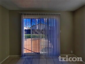 2572 Wabash Cir in Sparks, NV - Foto de edificio - Building Photo