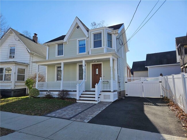 34 Woodland St in New Haven, CT - Building Photo - Building Photo