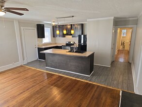 1208 E Muller Ave in Columbia, SC - Building Photo - Building Photo