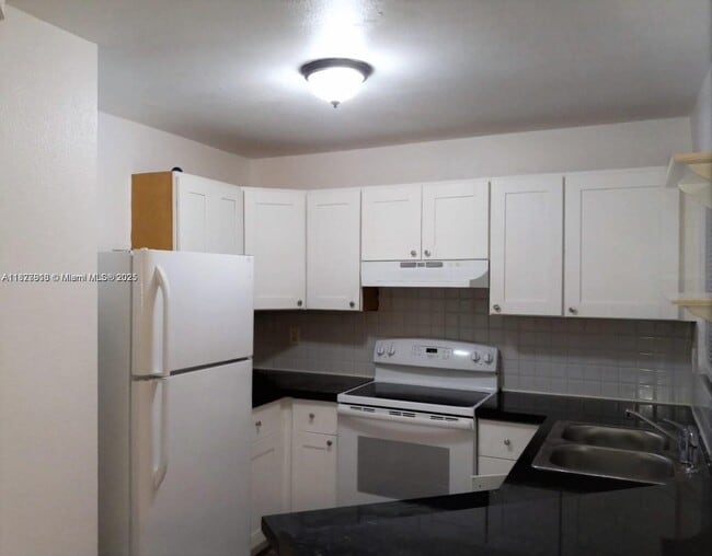 1901 Fillmore St in Hollywood, FL - Building Photo - Building Photo