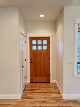 2389 NW High Lakes Loop in Bend, OR - Building Photo - Building Photo