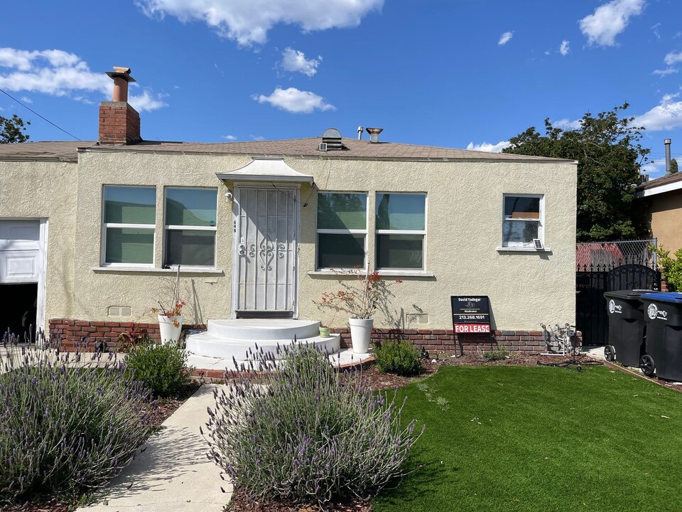 649 Hawthorne St in Glendale, CA - Building Photo