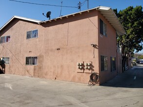 6126 King Ave in Maywood, CA - Building Photo - Building Photo