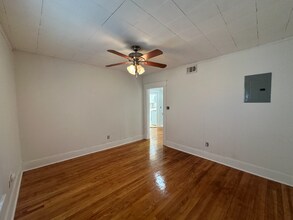 201-203 W Acres St in Norman, OK - Building Photo - Building Photo