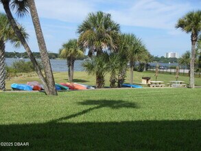719 S Beach St in Daytona Beach, FL - Building Photo - Building Photo