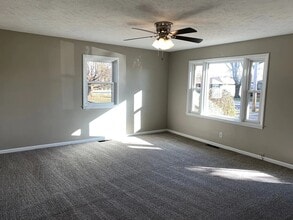 488 Overdale Dr in Louisville, KY - Building Photo - Building Photo