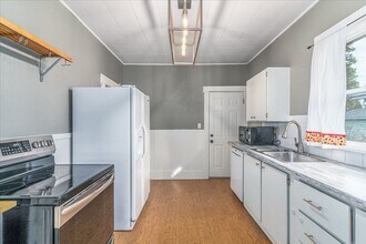 921 E 32nd Ave in Spokane, WA - Building Photo - Building Photo