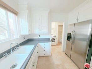 442 Kelton Ave in Los Angeles, CA - Building Photo - Building Photo