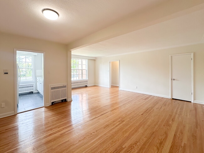 Crestview Apartments