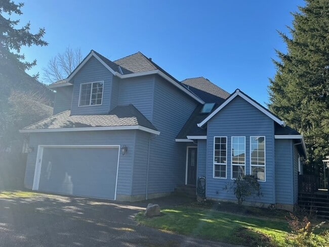 18218 SW Fallatin Loop in Beaverton, OR - Building Photo - Building Photo