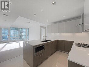 6633 Pearson Wy in Richmond, BC - Building Photo - Building Photo