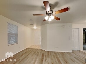 16521 Woodside Dr in Justin, TX - Building Photo - Building Photo